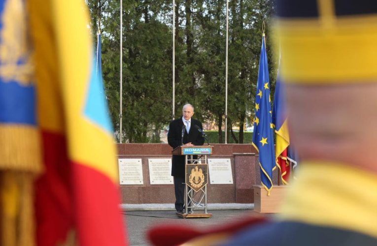 Geoană, mesaj de ziua NATO: „Împreună apărăm viaţa, democraţia şi libertatea!”